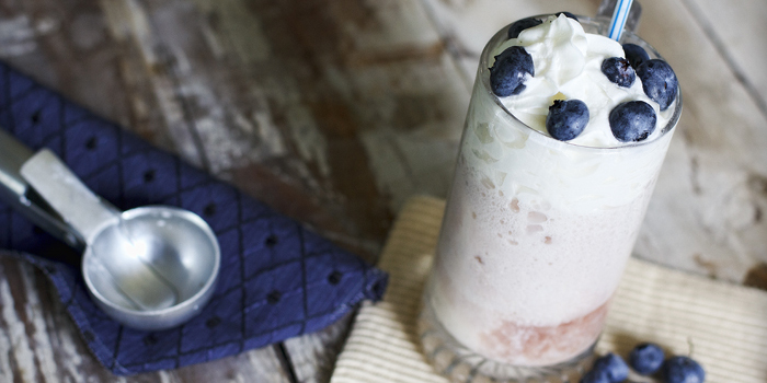 Black and BlueFloat5title